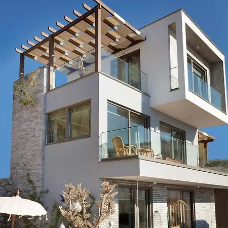 The House Helis * Milas